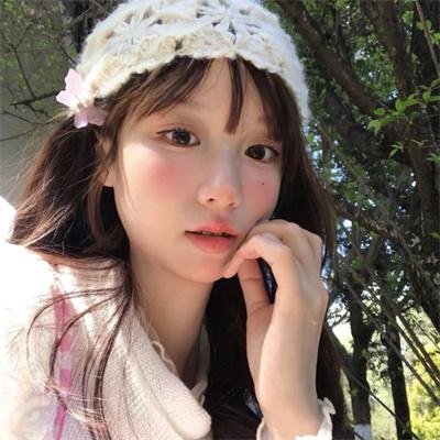 红十字背后